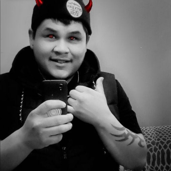 Meet your Posher, Dakoda - Picture 1 of 1